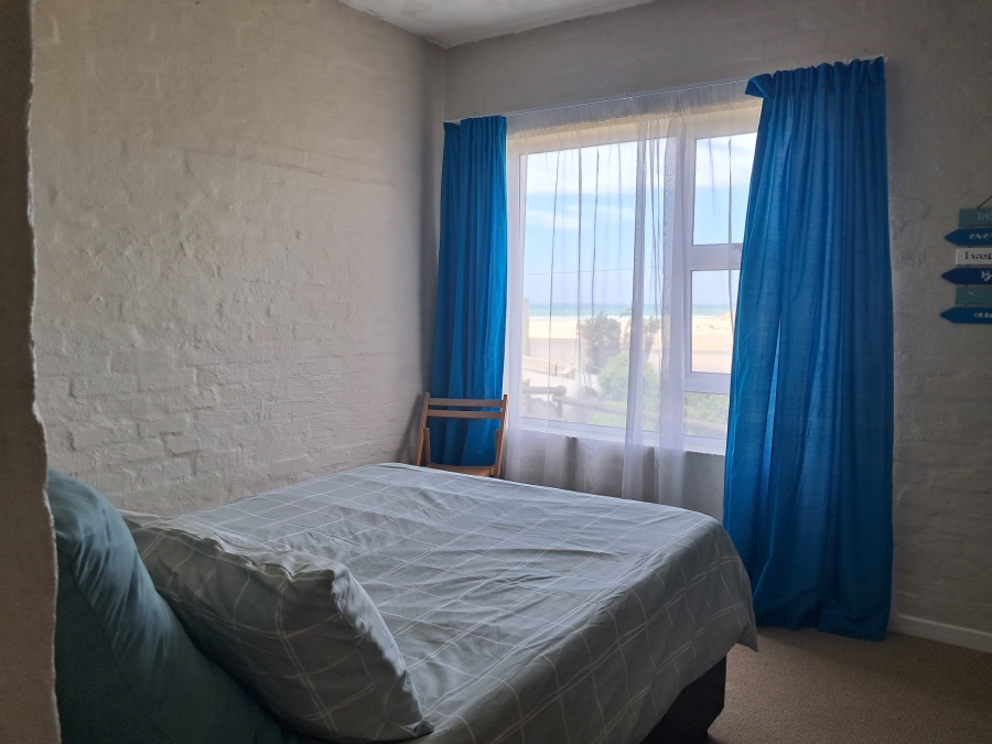 To Let 3 Bedroom Property for Rent in Aston Bay Eastern Cape